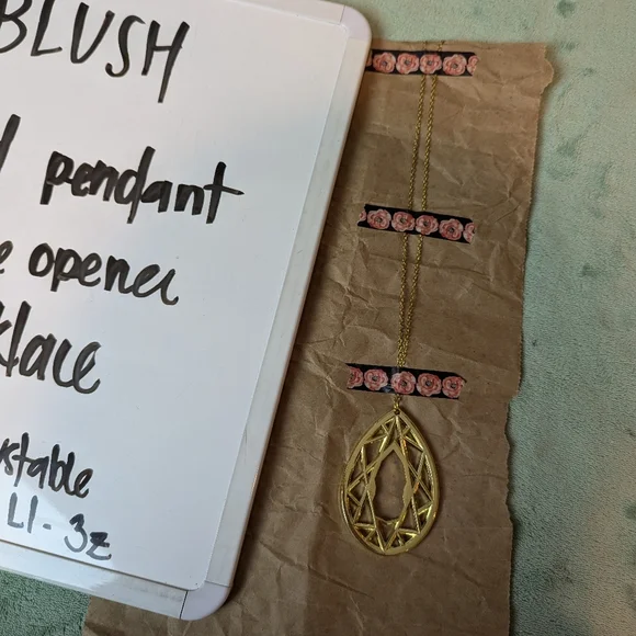 Gold Pendant Bottle Opener Necklace 20" - Picture 4 of 4